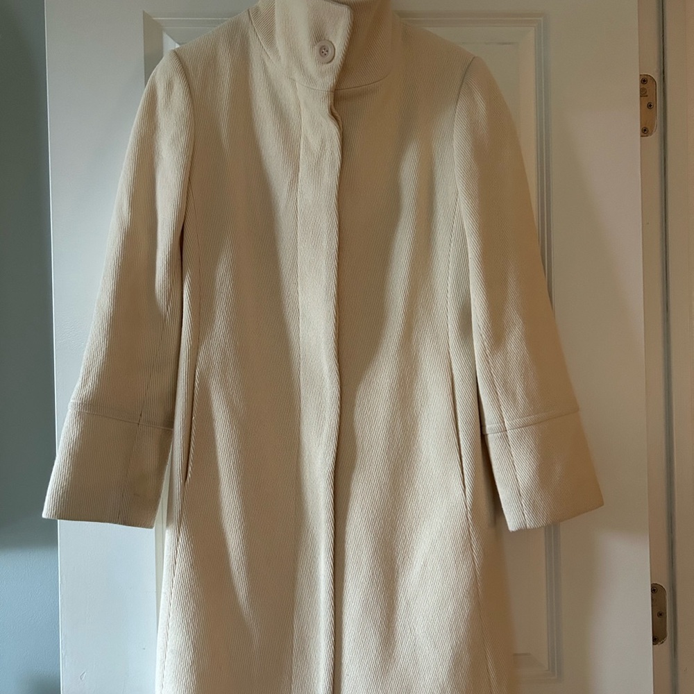 Ivory/crème coat - Picture 2 of 9